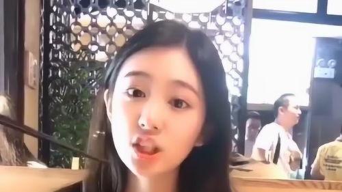 美女偷瓜吃视频,美女偷瓜吃萌态百出
