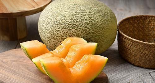 姑娘吃哈密瓜搞笑视频,姑娘吃瓜搞笑视频大盘点