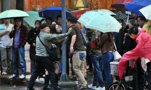 舟山吃瓜群众事件视频曝光,网络暴力与公共舆论的反思  第3张