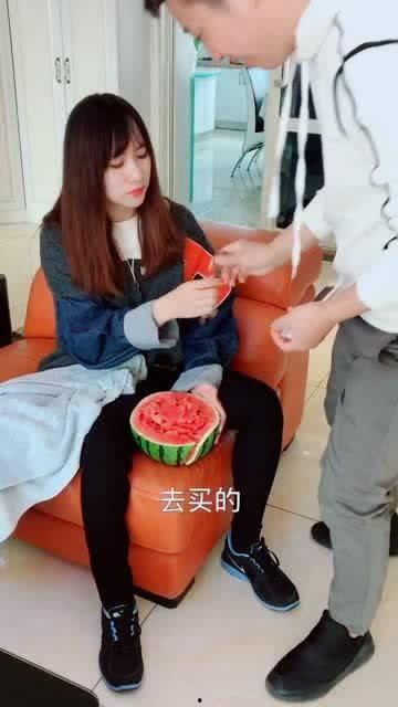 老婆吃瓜反应视频,揭秘老婆吃瓜反应背后的心理奥秘