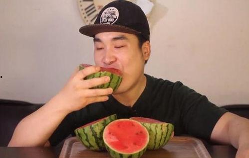 网红最火吃瓜是谁呀视频,揭秘最火“吃瓜”视频背后的故事  第2张