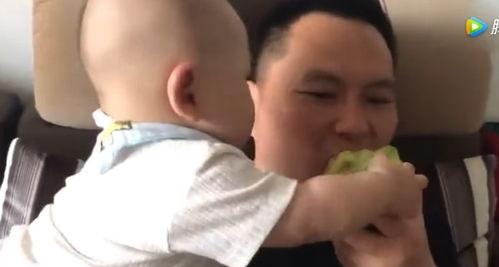 吃瓜叫爸爸视频,揭秘网络热梗背后的故事 第2张 吃瓜叫爸爸视频,揭秘网络热梗背后的故事 第2张